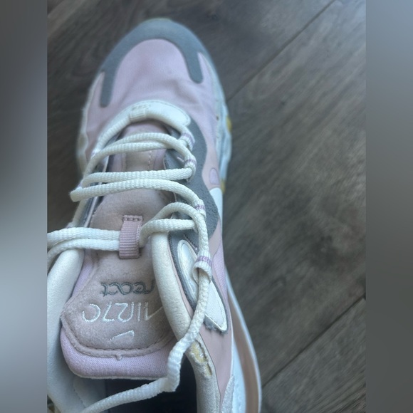 Nike Air Max 270 React - Picture 8 of 8
